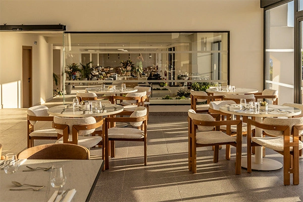 vue_887429_pgbighd.jpg