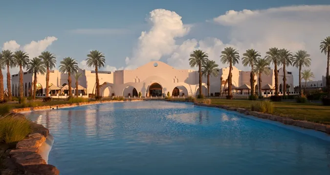 Cultureel en ontspanningsarrangement: Nout Dahabyia Queen Tyi II 15 dagen/14 nachten met het Hilton Nubian Resort 5*