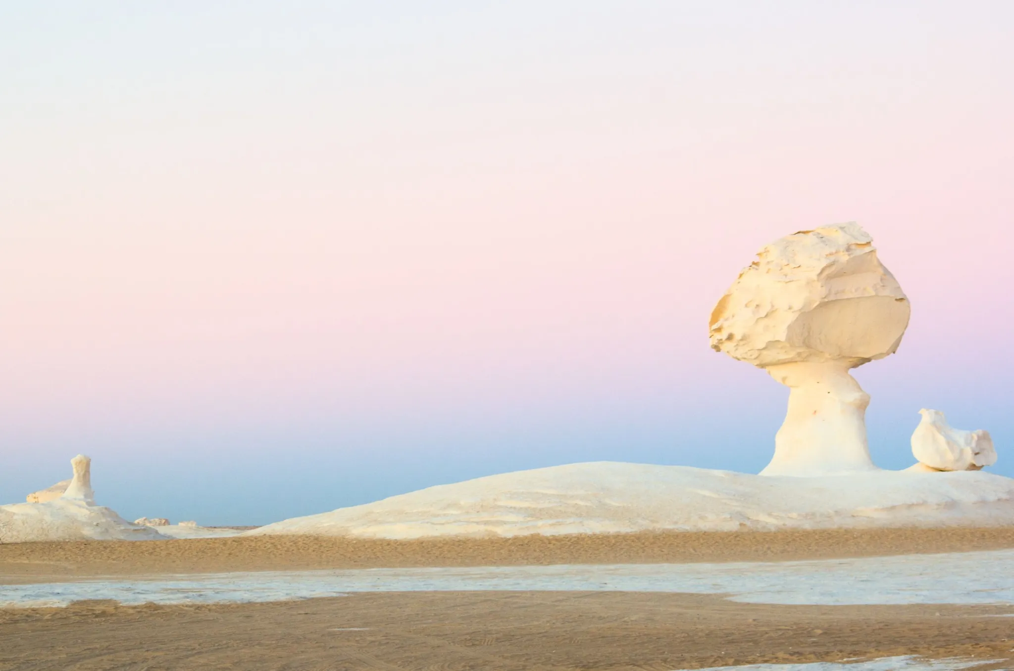 bahariya_oasis,_egypt_1.jpg