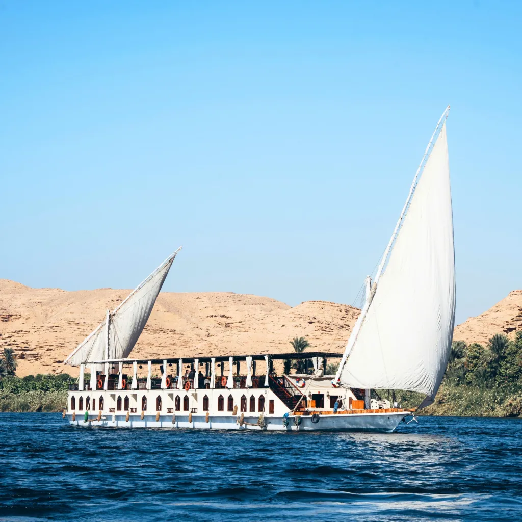 Amun-Ra-combinatiereis in Dahabiya Queen Tyi IV (12 dagen/11 nachten): Van de oevers van de Nijl naar de Witte Duinen