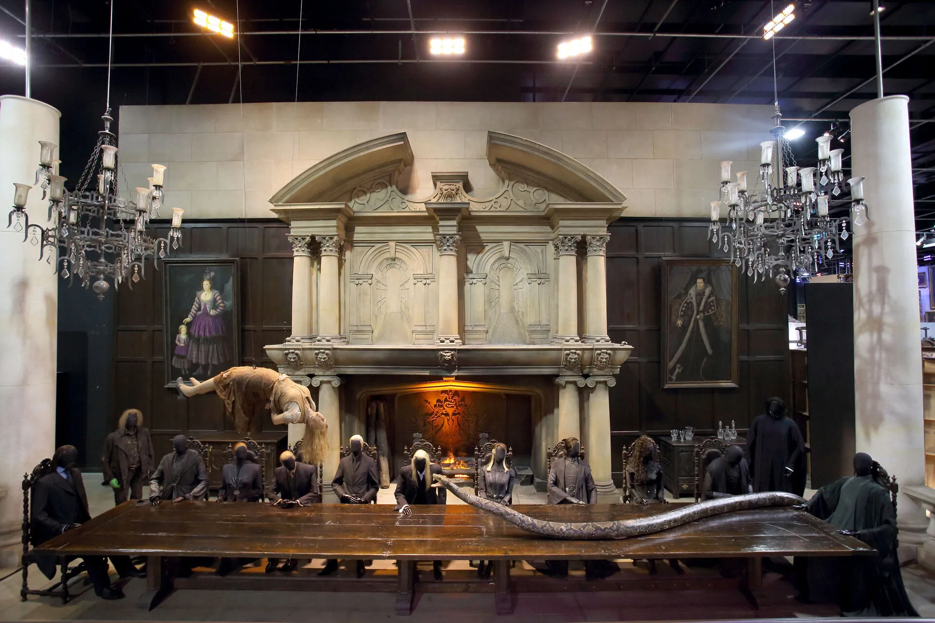Malfoy-Manor-full-set.jpg