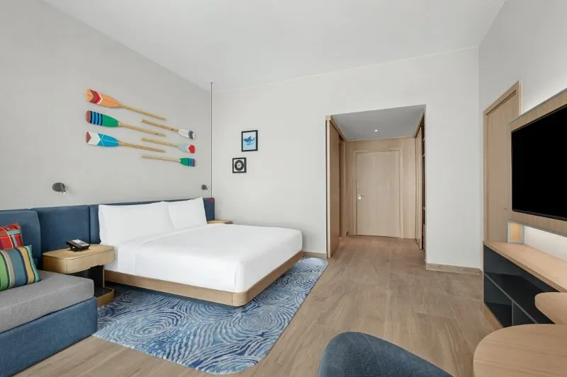 RKTMAHX_Accessible_Room(1)_(800x533).jpg