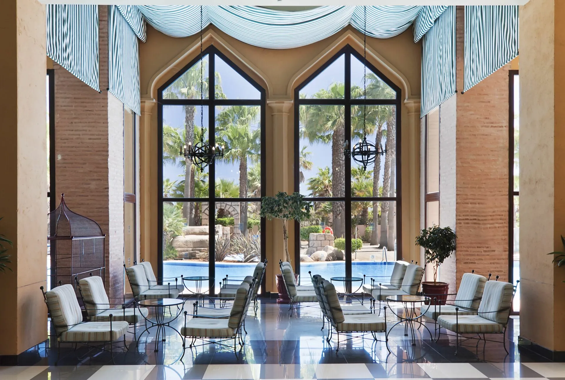 lounge.jpg