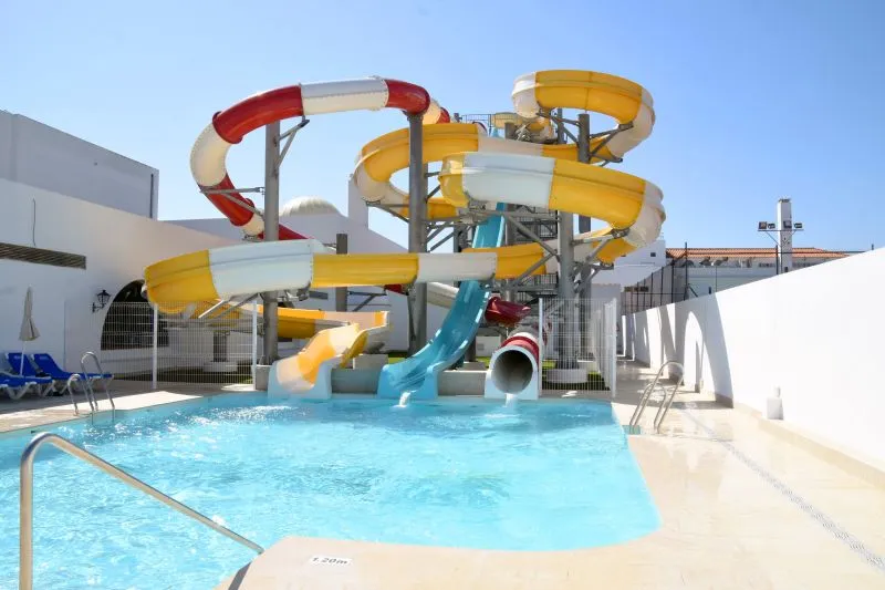 005_alta_playaballena_Aquapark.jpg