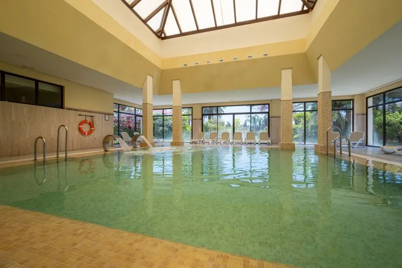 piscine_interieure.jpg