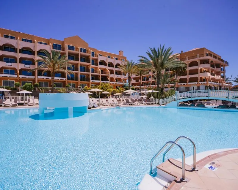 pool.jpg
