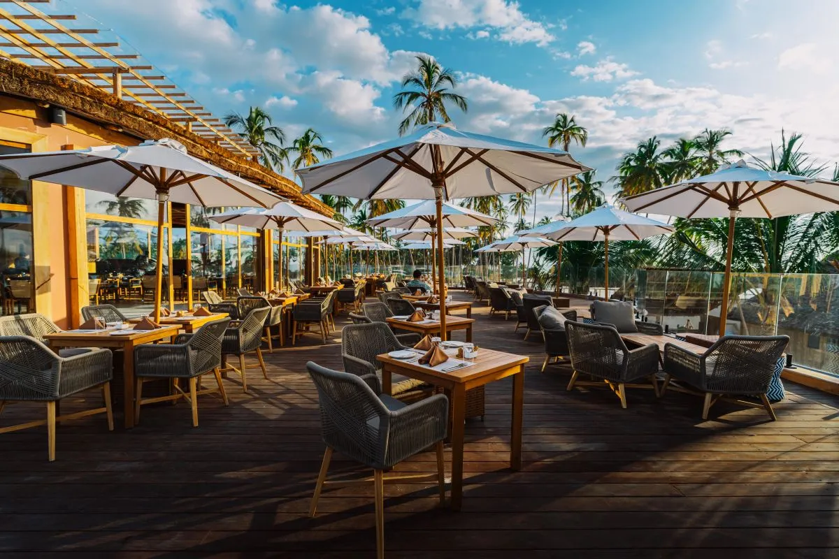 11_Restaurant_terrasse.jpg