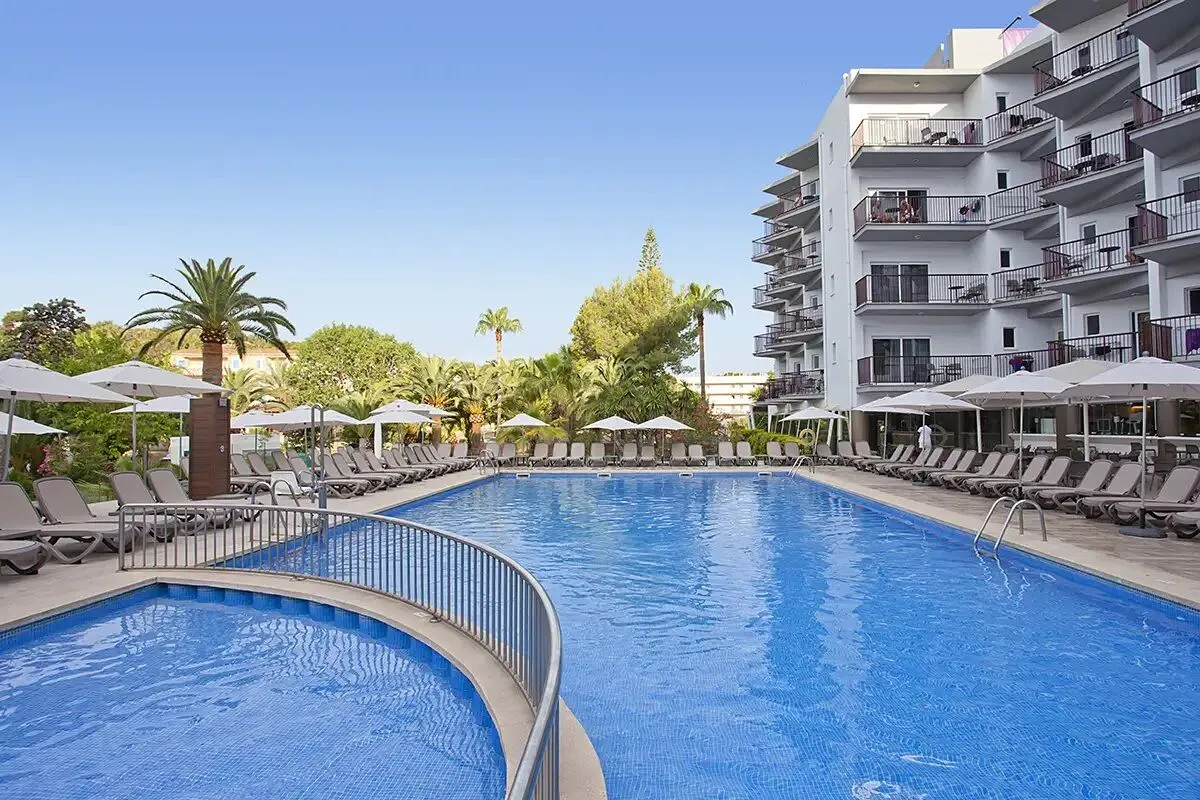 01_Piscine.jpg