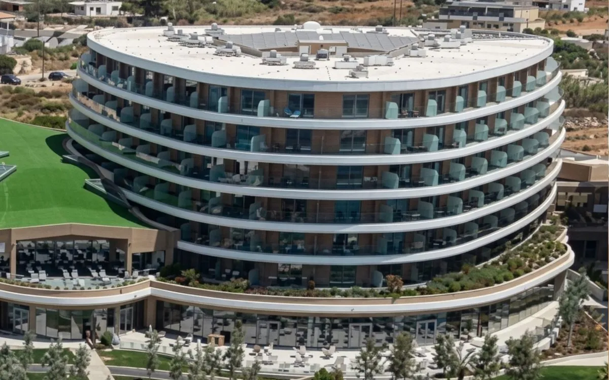 14_Facade.jpg