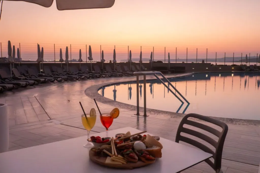 Ramla Bay Resort 4*