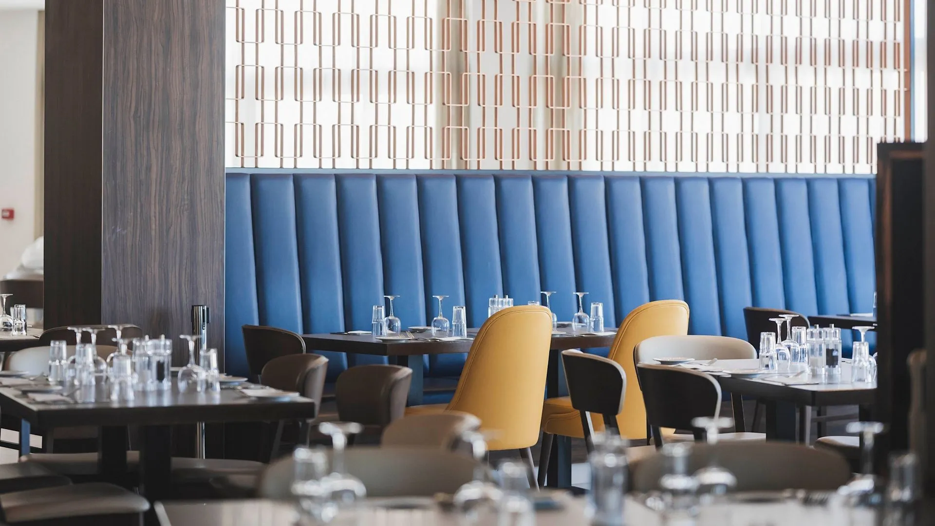 04_Azure_Restaurant.jpg