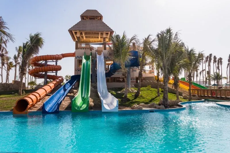 Hawana_Salalah_Aqua_Park_Juweira_Hotel_Fanar_Oman_(800x534).jpg