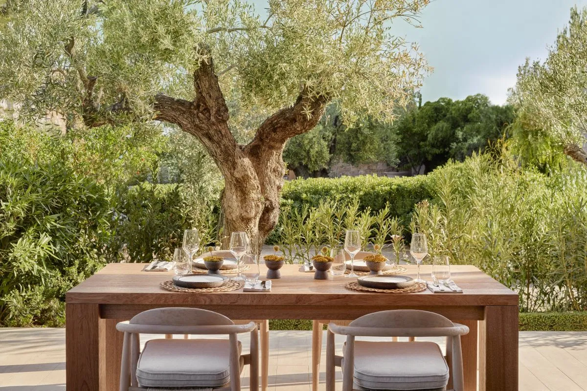 The_Garden_Restaurant.jpg