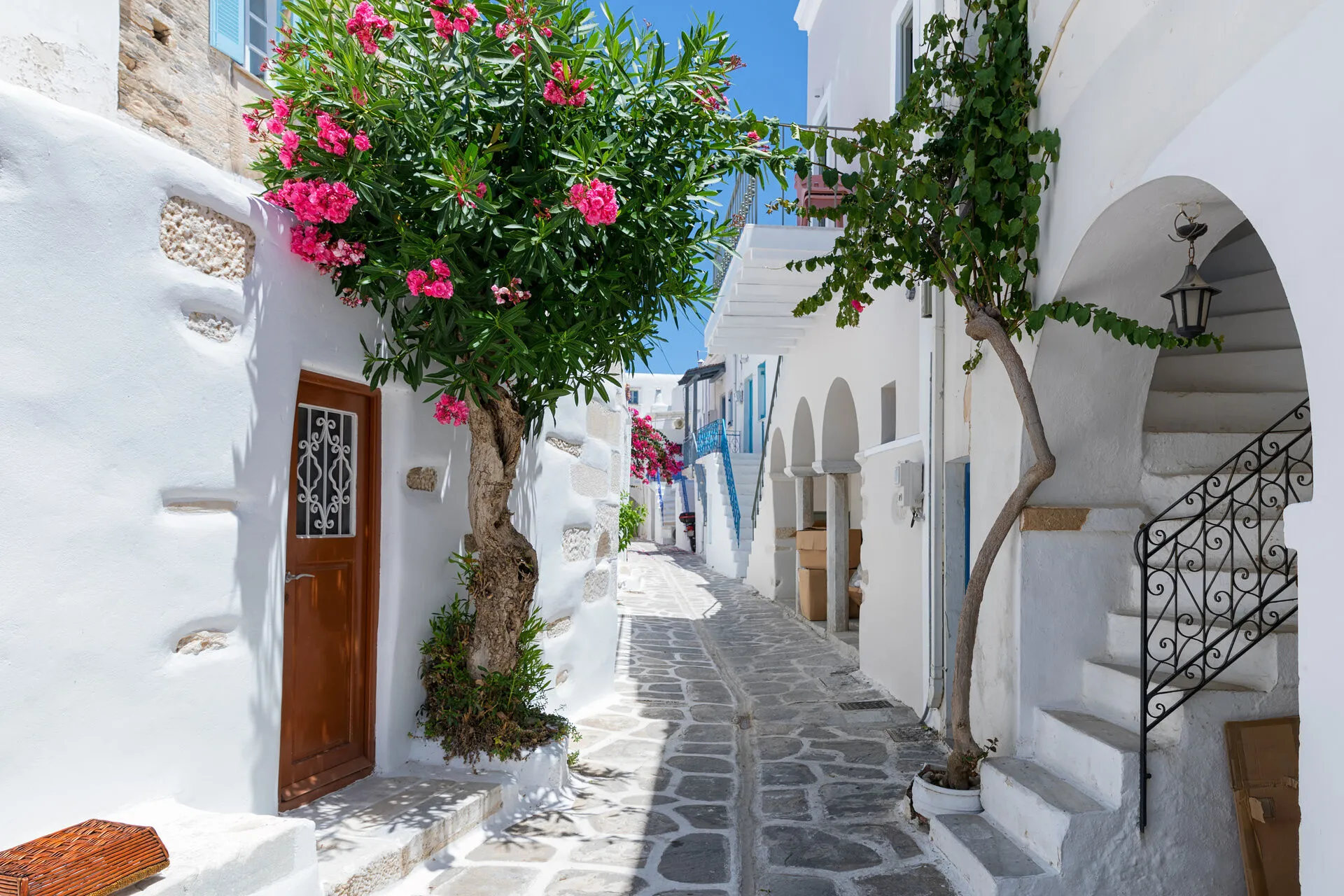 Paros_AdobeStock_213787033.jpeg