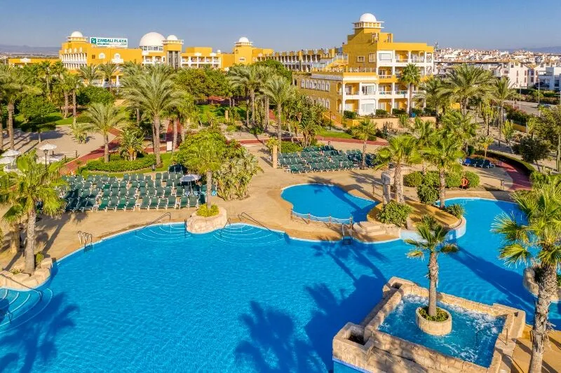 Playazimbali 4*