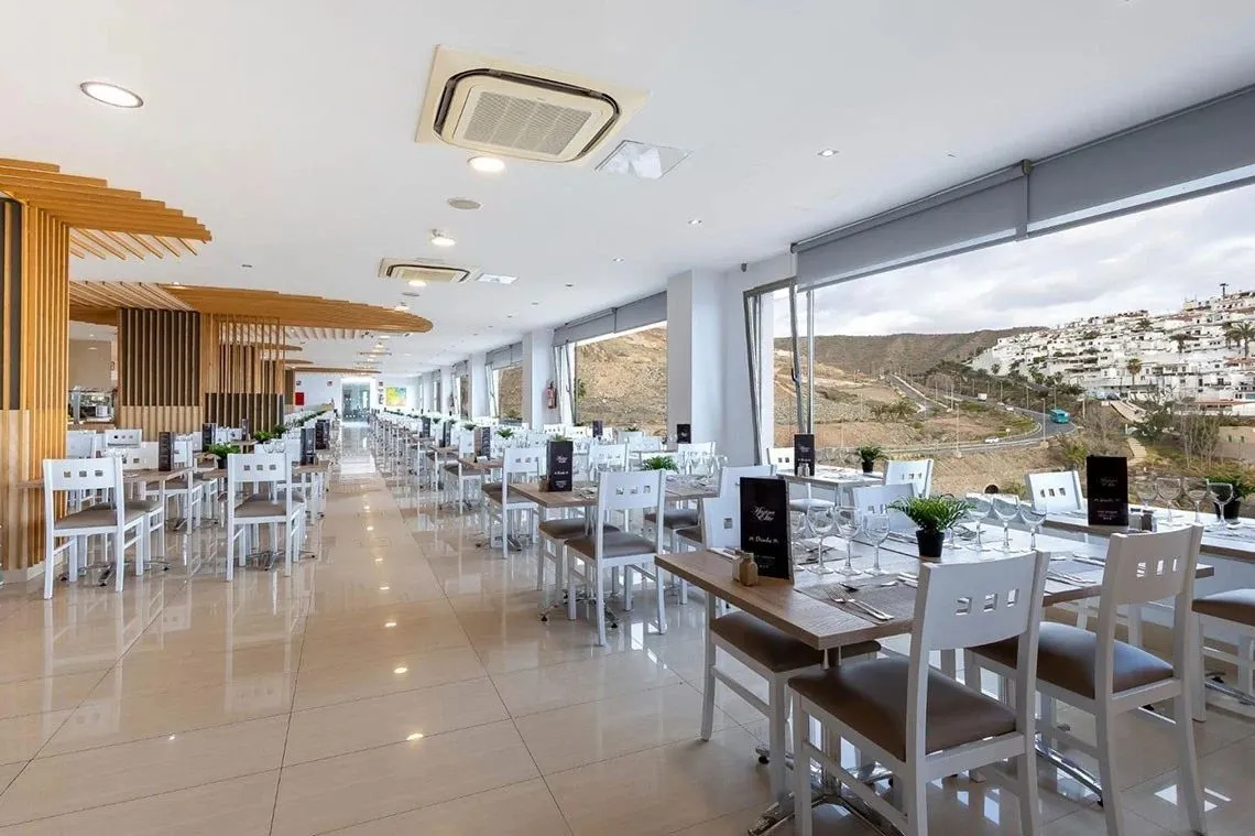 09_Salle_restaurant.jpg