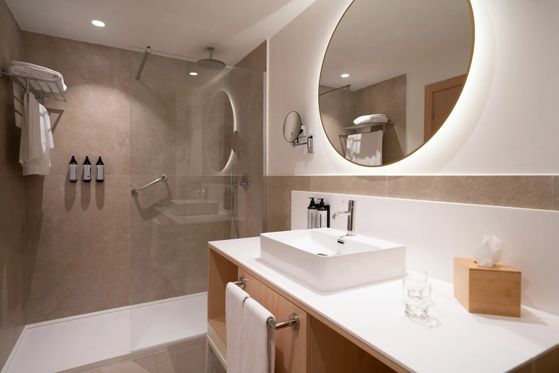 FUA_ROOM_0189.jpg