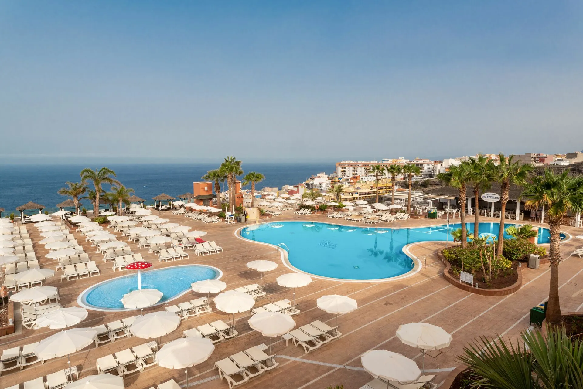 Landmar_Costa_los_Gigantes_Family_Resort_-_pool_IV.jpg