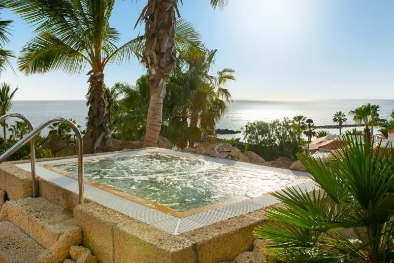 jacuzzi.jpg