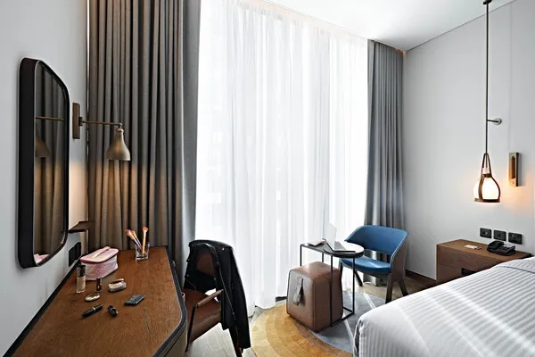 vue_651704_pgbighd.jpg