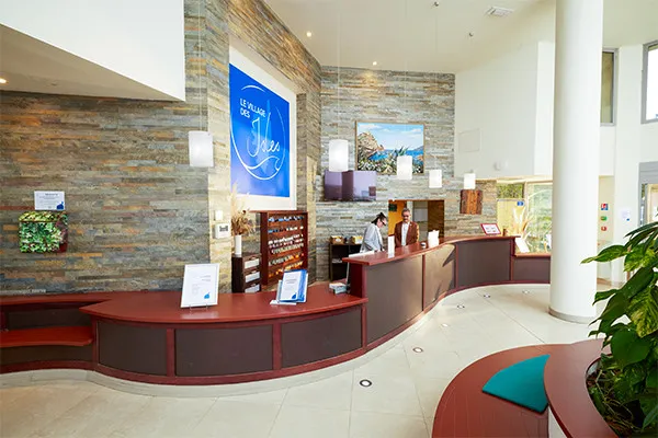vue_857008_pgbighd.jpg