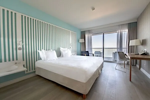vue_514375_pgbighd.jpg