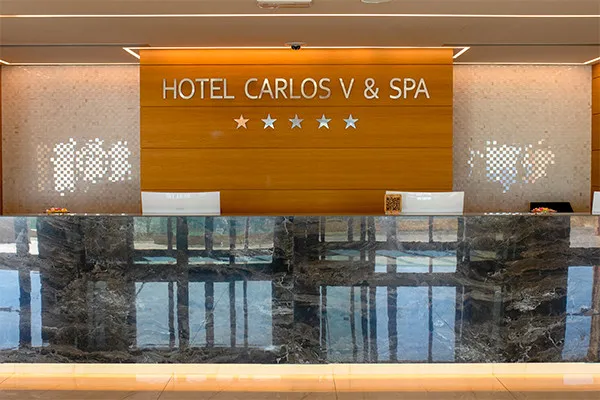 vue_891274_pgbighd.jpg