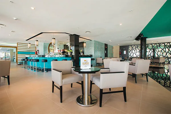 vue_886295_pgbighd.jpg