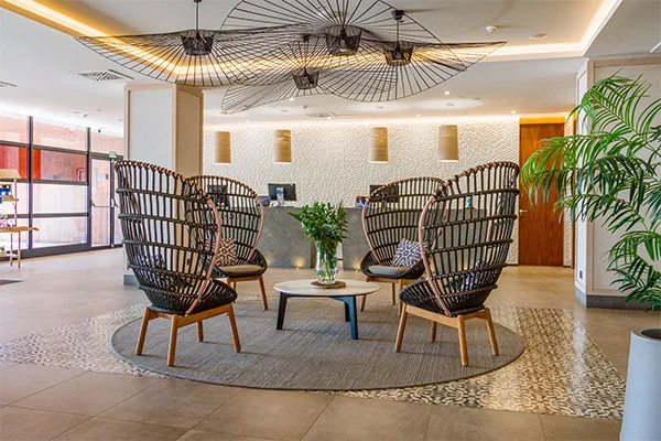 vue_853739_pgbighd.jpg
