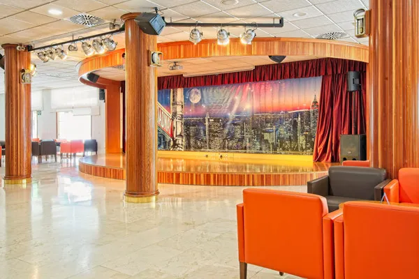vue_804183_pgbighd.jpg