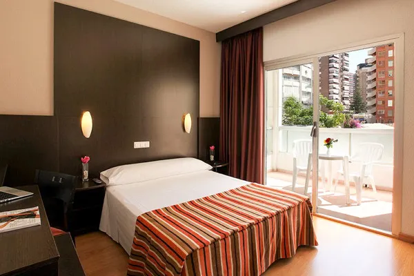 vue_804171_pgbighd.jpg