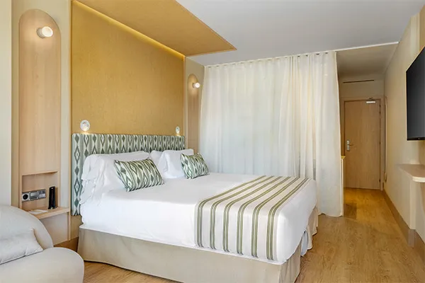 vue_878298_pgbighd.jpg
