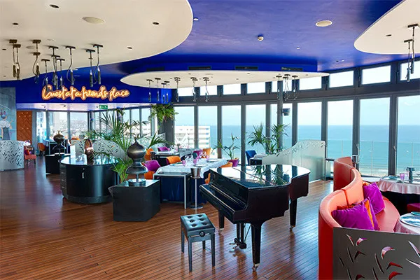 vue_874480_pgbighd.jpg