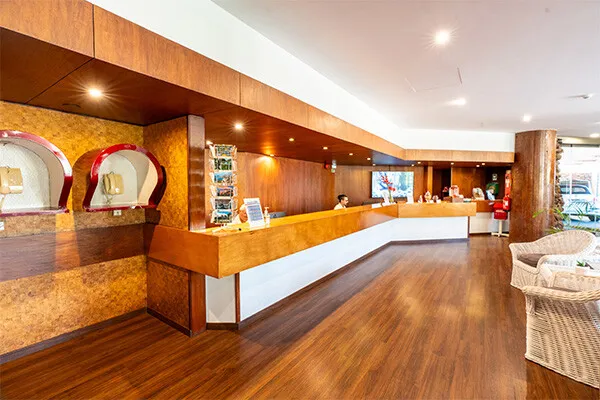 vue_912586_pgbighd.jpg