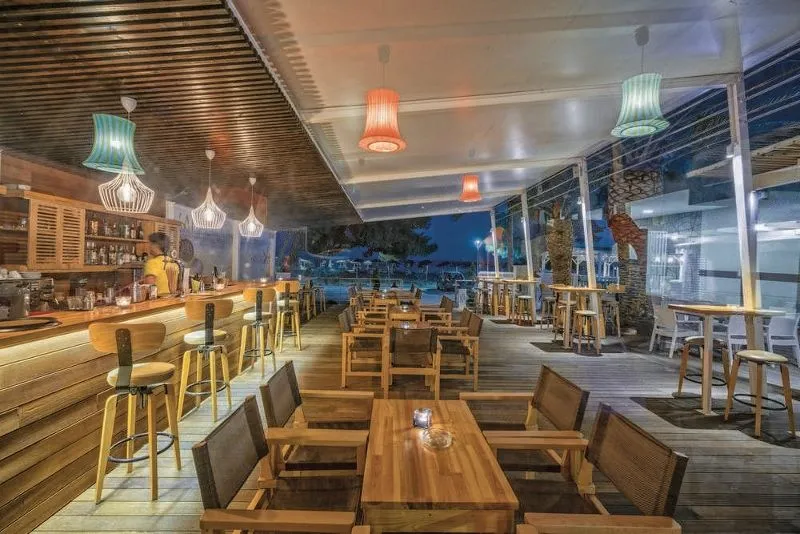 naytilosbar_lagomandra1_800x534.jpg