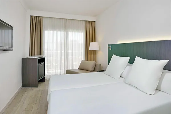 vue_886252_pgbighd.jpg