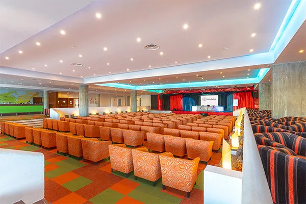 vue_928427_pgbighd.jpg