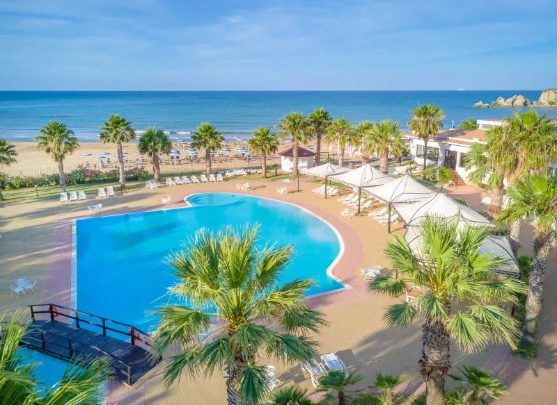 Baia D'Oro 3* avec location de voiture