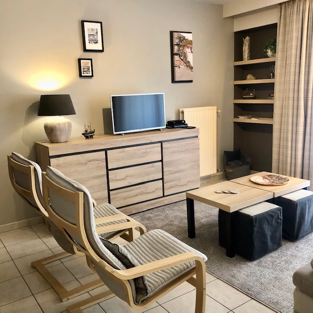 Nieuwpoort nw ingericht vakantie-appartement met garage, 2 tot 4 prs