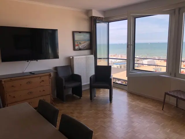 ruim appartement met prachtig rechtstreeks zeezicht 