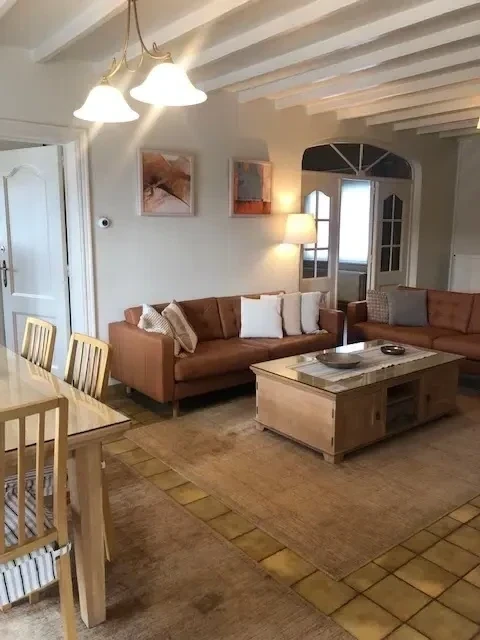 Oostduinkerke Villa Duinenhuis aan Ter Yde Duinen, 200m van zeedijk, een mooi plekje aan onze kust grens Groenendijk- Nieuwpoort