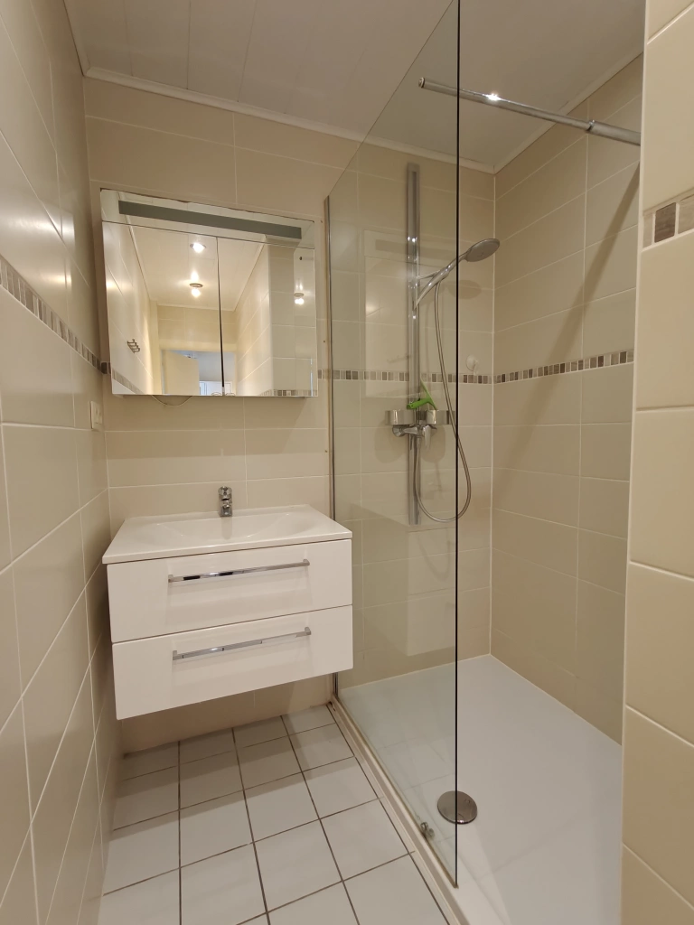 Appartement aan SHANGRI-LA / 5A