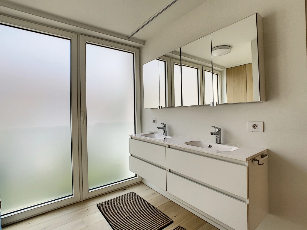 Appartement aan Lecomte / 03.03