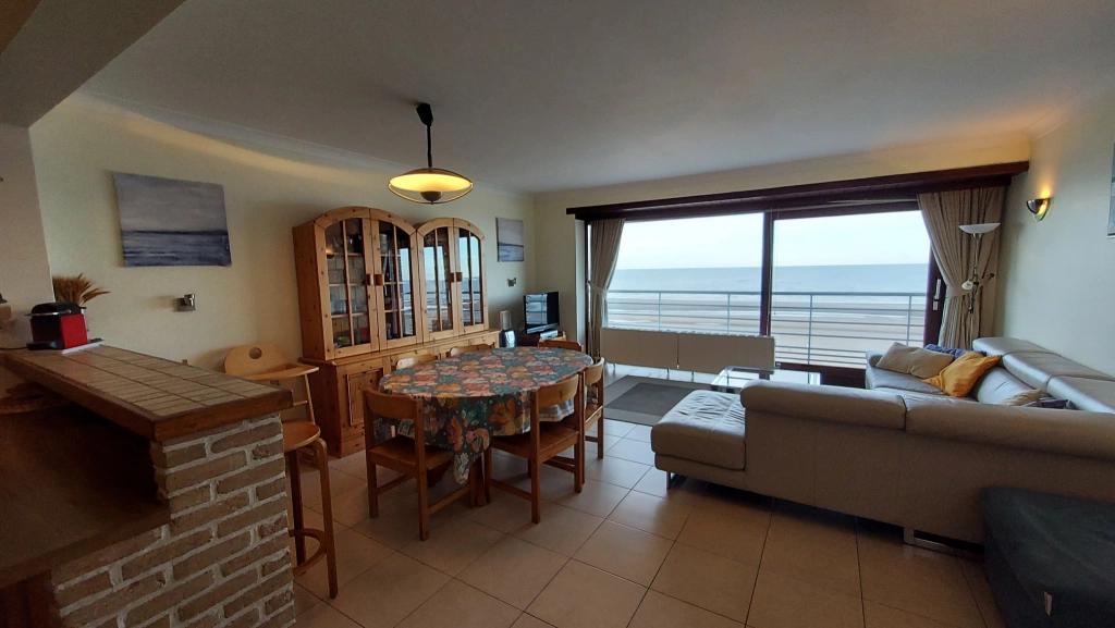 Appartement aan Lecomte / 03.03