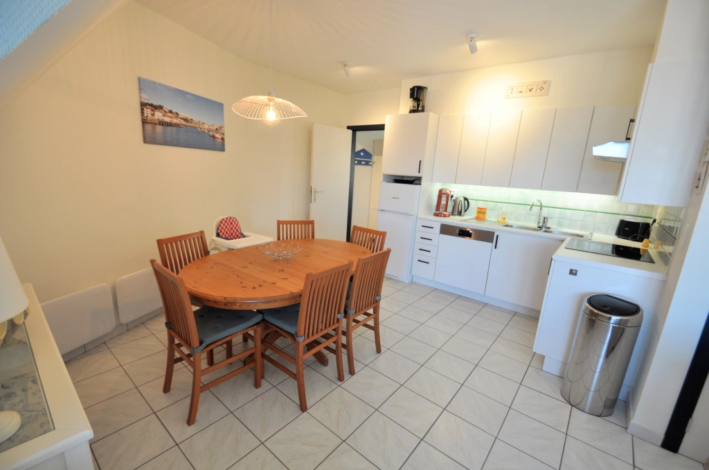 Appartement aan Lecomte / 06.03
