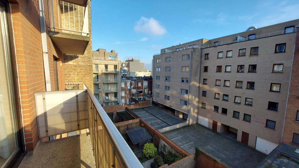 Appartement aan ORLY / 603