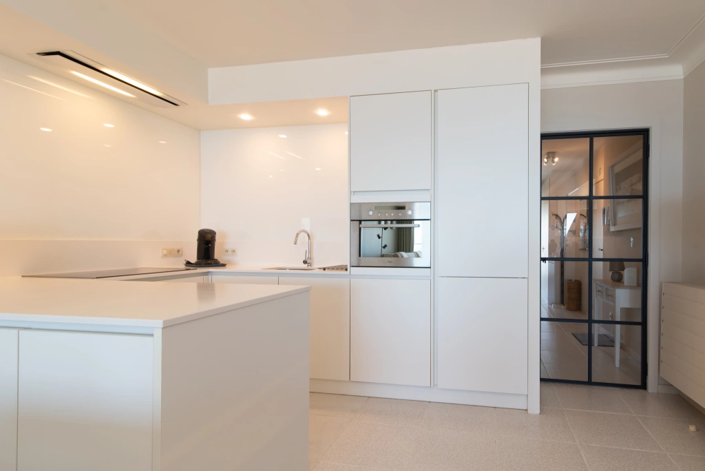 Appartement aan Romanza / 606+GARAGE 606