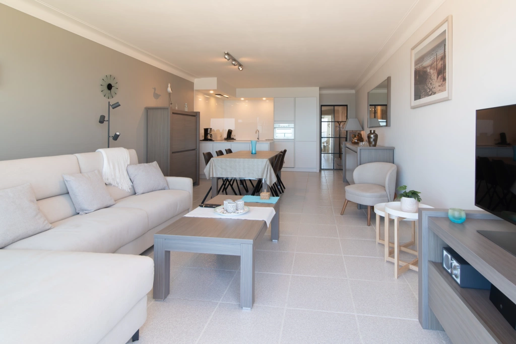 Appartement aan Romanza / 606+GARAGE 606