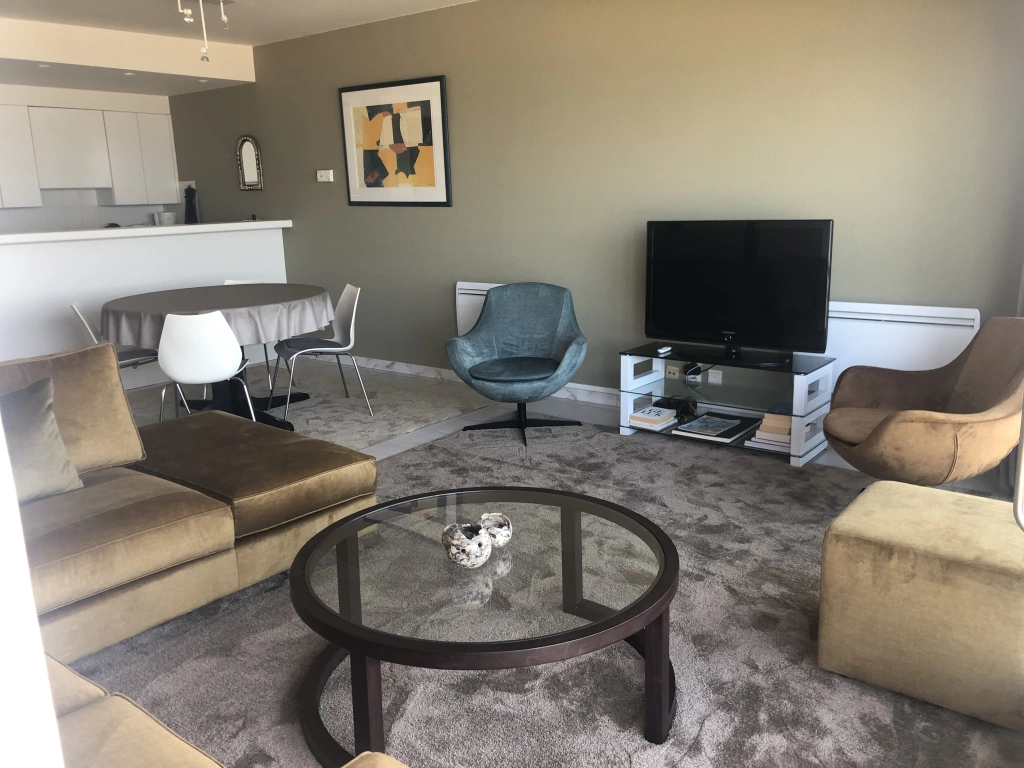 Appartement aan Grand Hotel / 0504  R-311