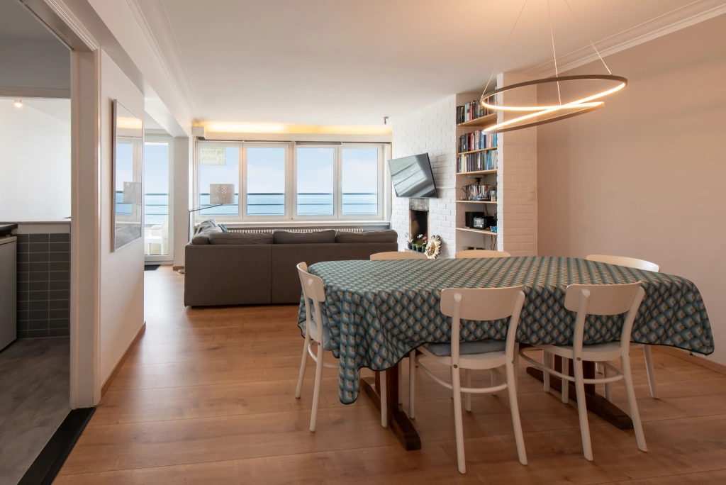 Appartement aan ORLY / 702